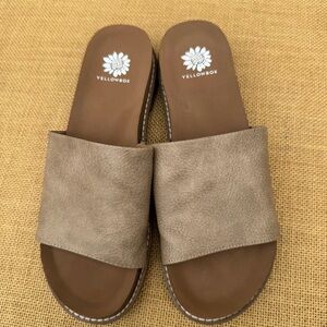 Yellow Box Kalo Tan Slide Women’s Sandals Size 8